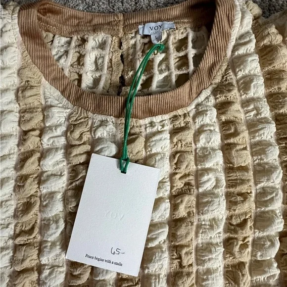 VOY puff textured blouse in beige tan cream short sleeve Large fun unique new - Picture 12 of 14